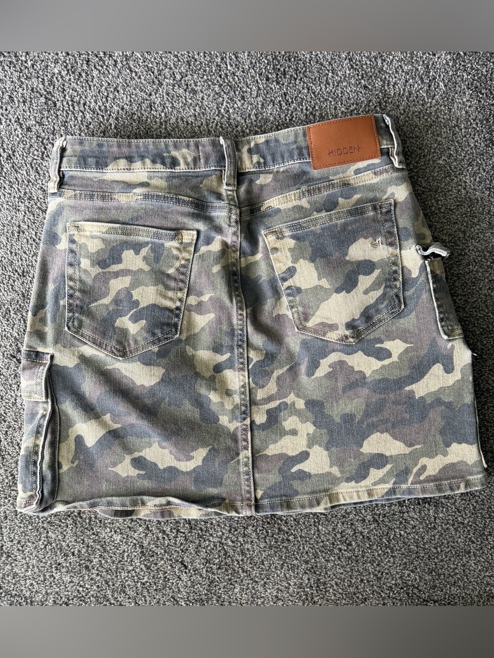 Hidden Cargo Camo Mini Skirt - Picture 3 of 7